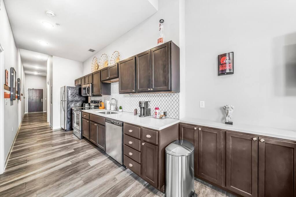 Apartamento Heart Of Dt With Corner View And With Free Pool & Steam 307 Cleveland Exterior foto